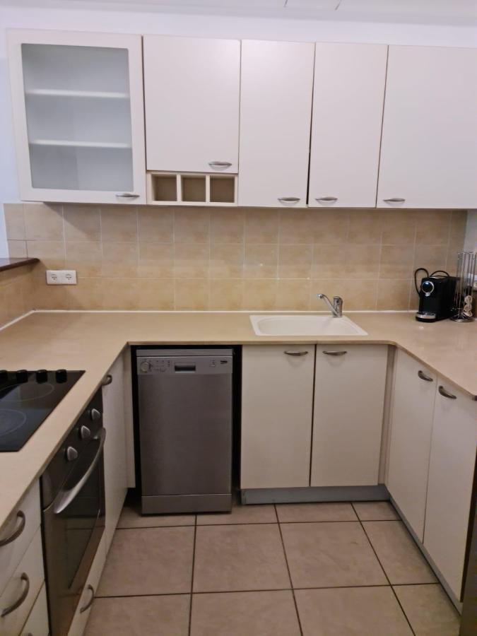 Apartment In Heart Of Gerusalemme Esterno foto