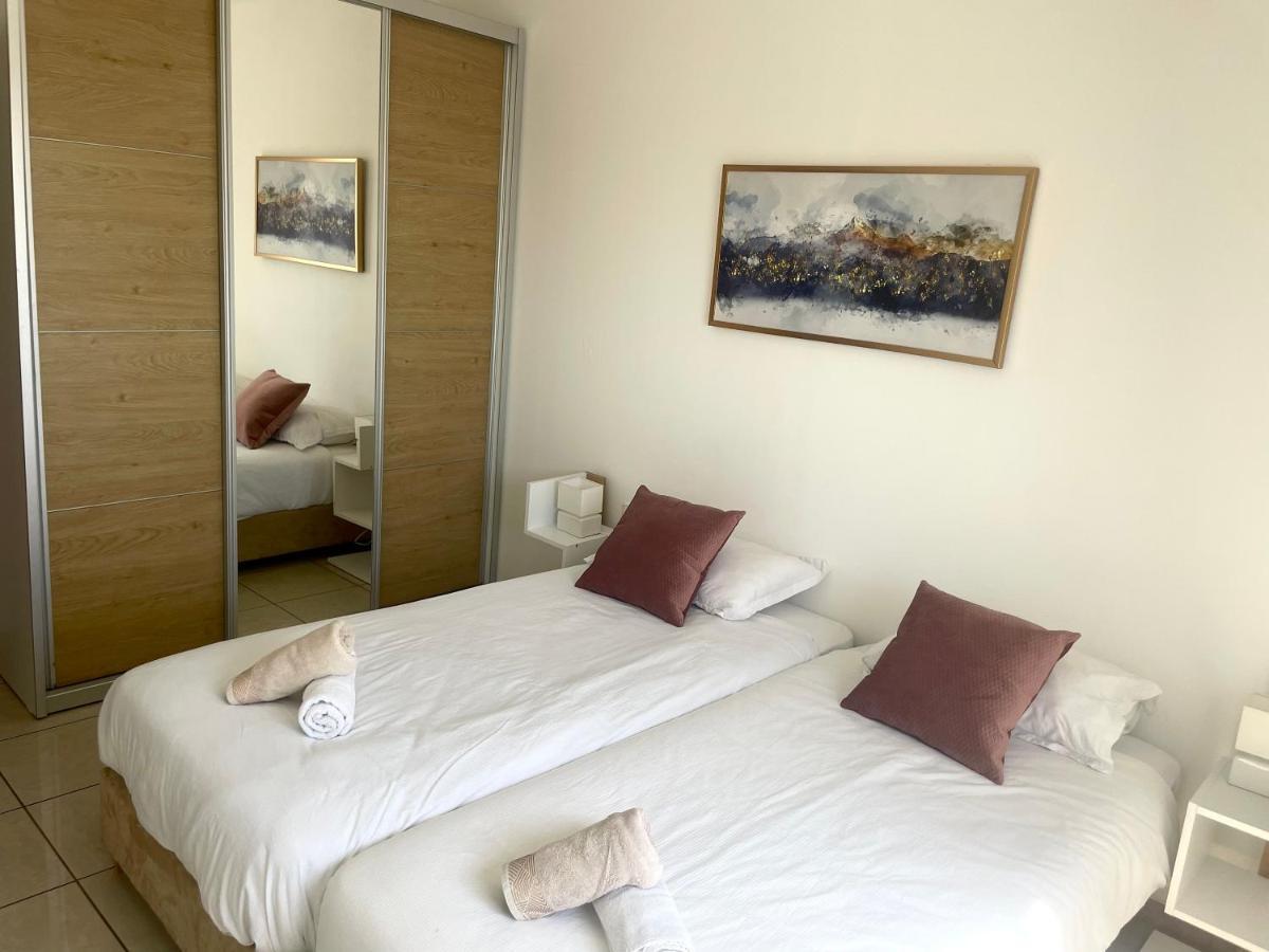 Apartment In Heart Of Gerusalemme Esterno foto